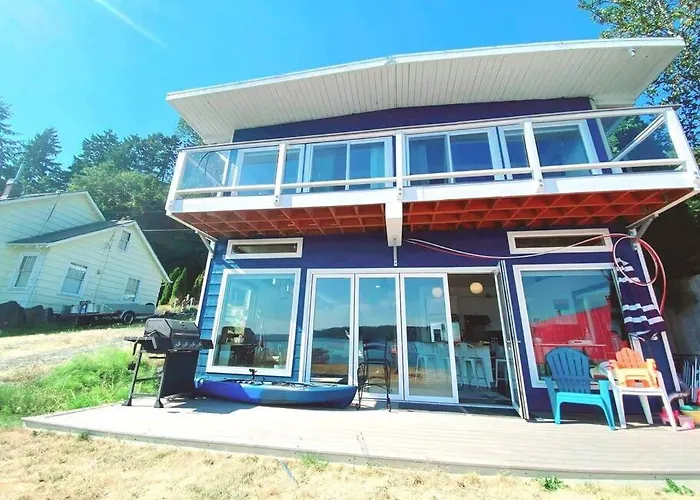 The Coman\'S Beach House