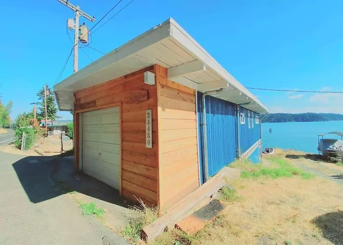 The Coman\'S Beach House